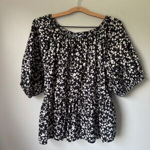 Old Navy puff sleeve cut out back waist elastic  blouse